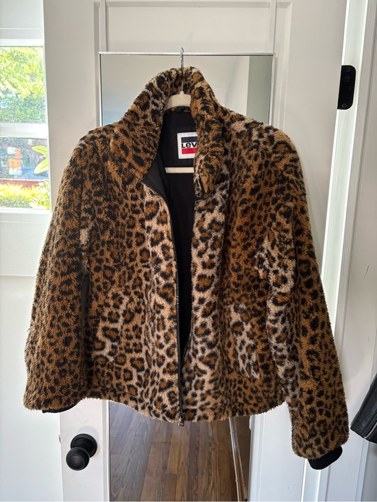 Levi's Jackets & Blazers - Levi's Women's Leopard Faux-Fur Jacket